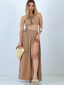 Conjunto top halter y falda